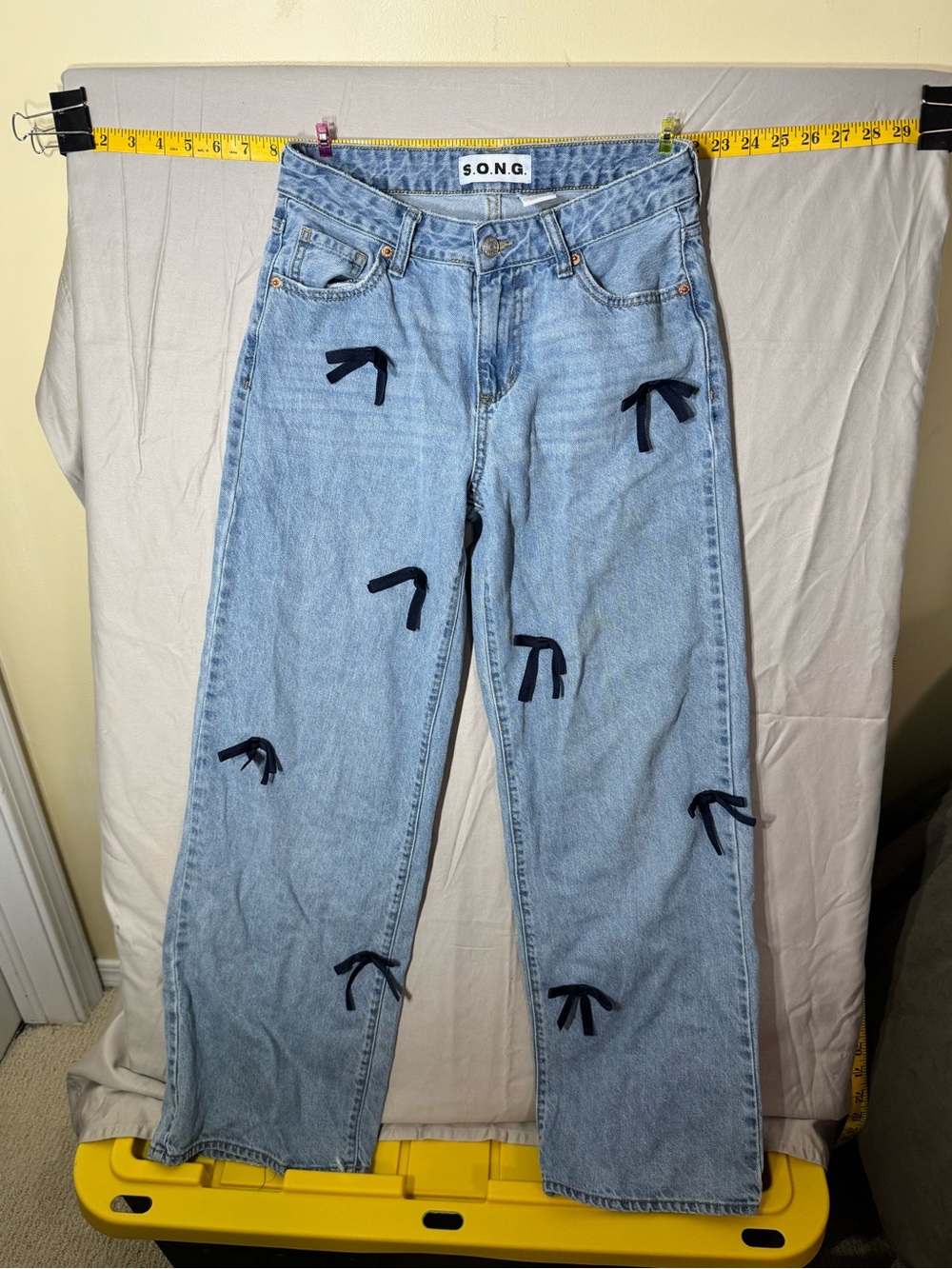 S.O.N.G. Bow Detail Light Wash Straight Leg Jeans Women’s Size 3/26